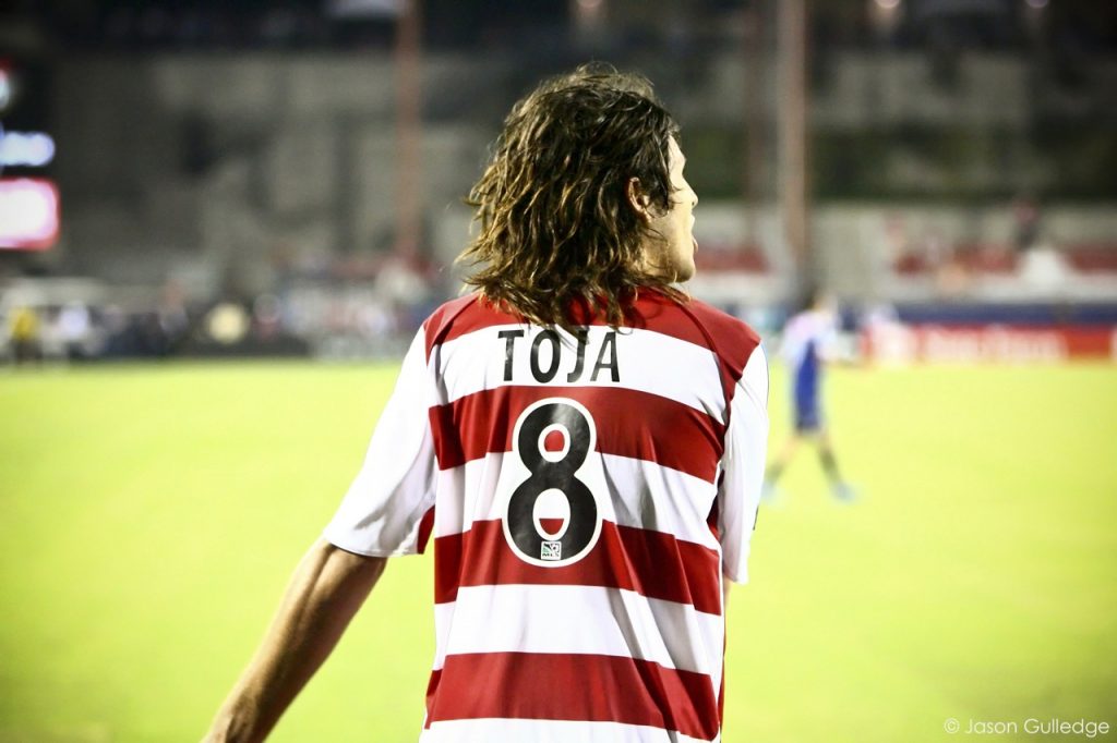 Juan Toja #8