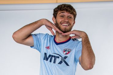 Tanner Tessmann is all smiles at the 2021 secondary kit photo shoot. (Courtesy FC Dallas)