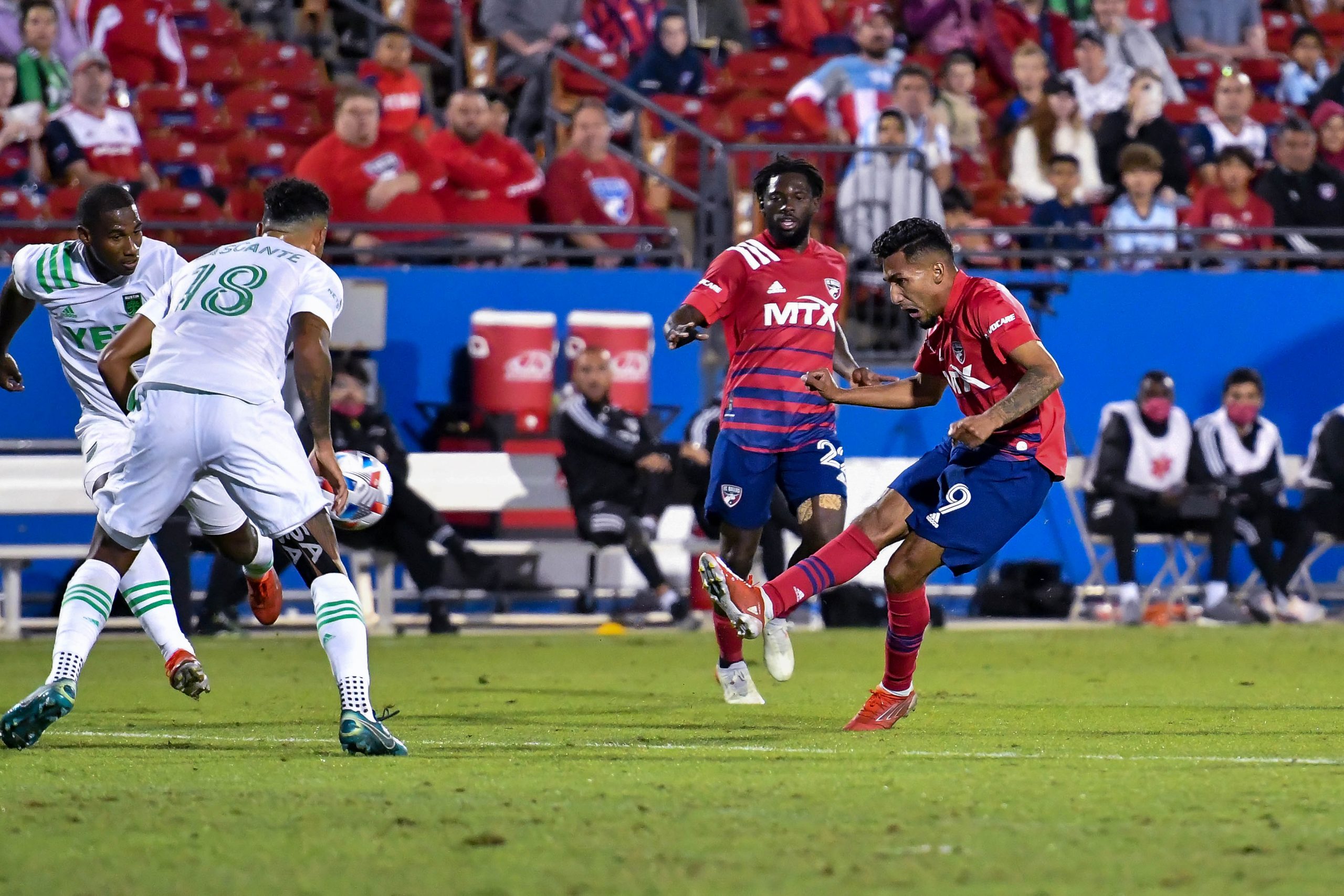 Jesus Ferreira shoots in the MLS match between FC Dallas and Austin FC.