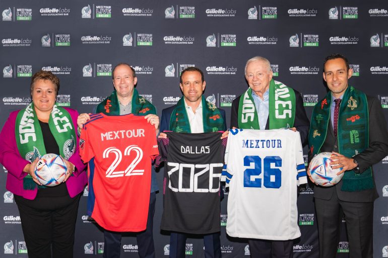 MexTour Group photo executives