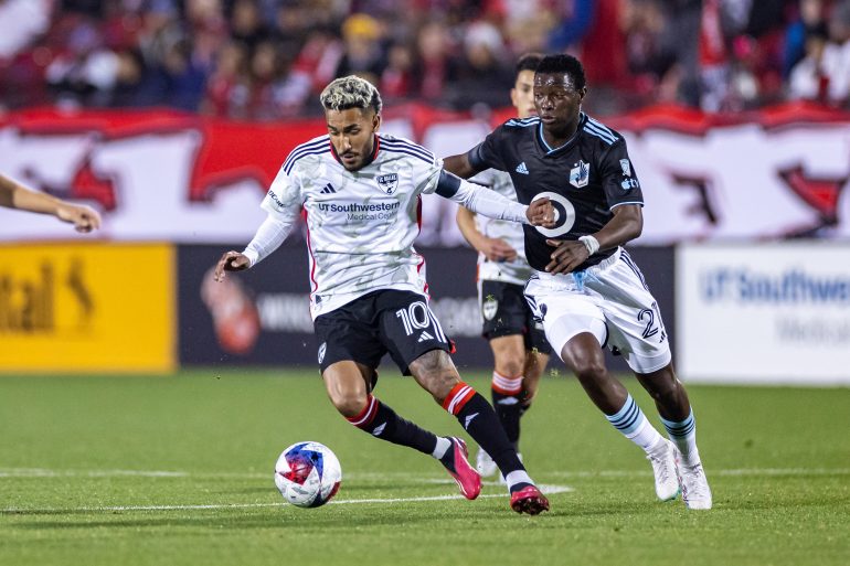 Jesus Ferreira turns away from a defender against Minnesota United, February 26, 2023. (Matt Visinsky, 3rd Degree)