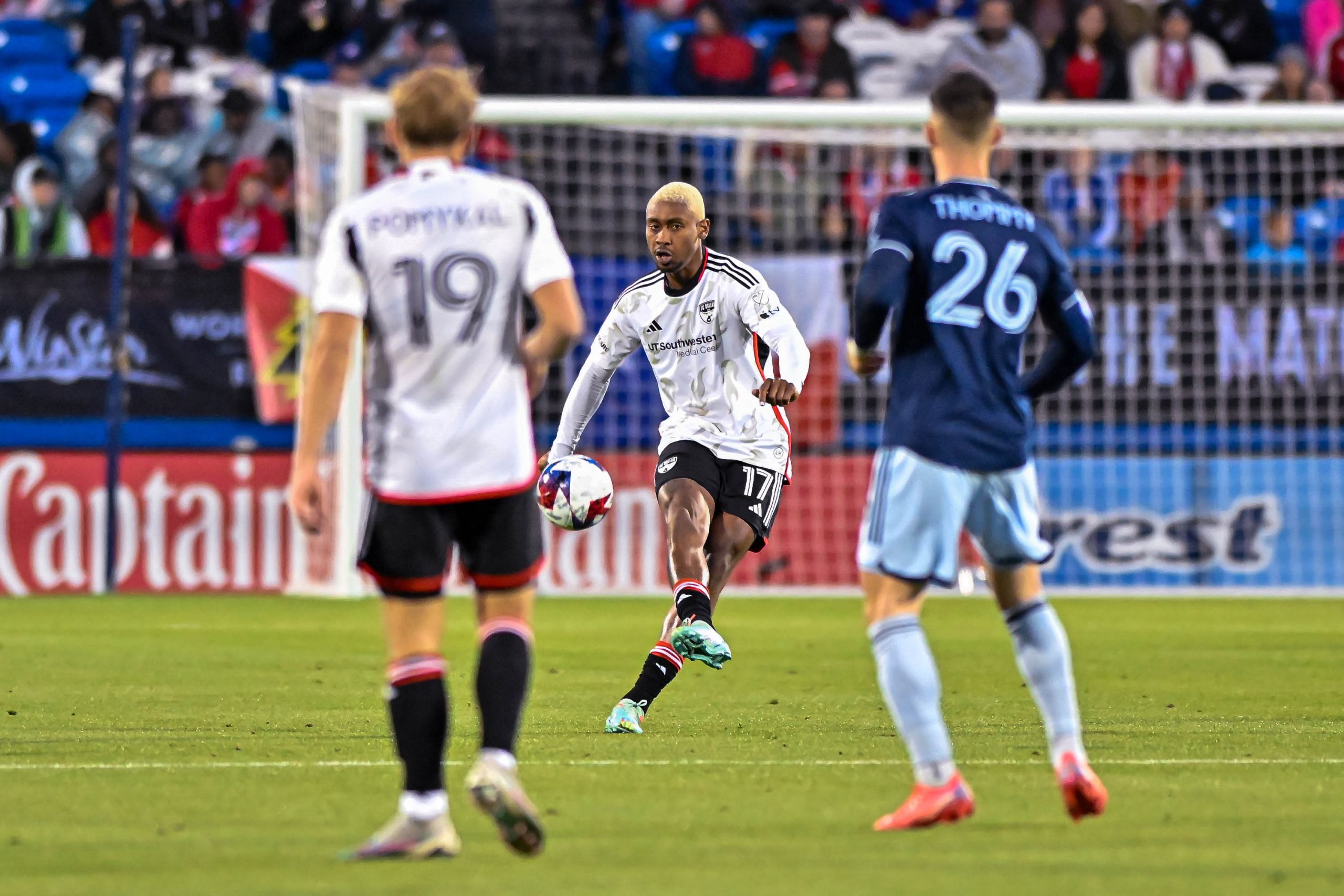 Nkosi Tafari passes the ball up field in the MLS match against Sporting KC on Saturday, March 18, 2023, at Toyota Stadium. (Daniel McCullough, 3rd Degree)