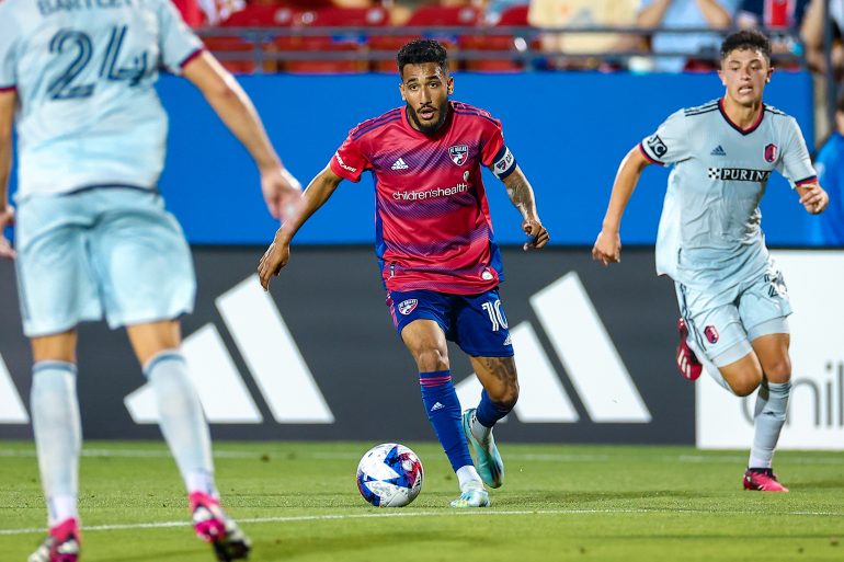 FCD v St. Louis 4 6 23 184 Ferreira