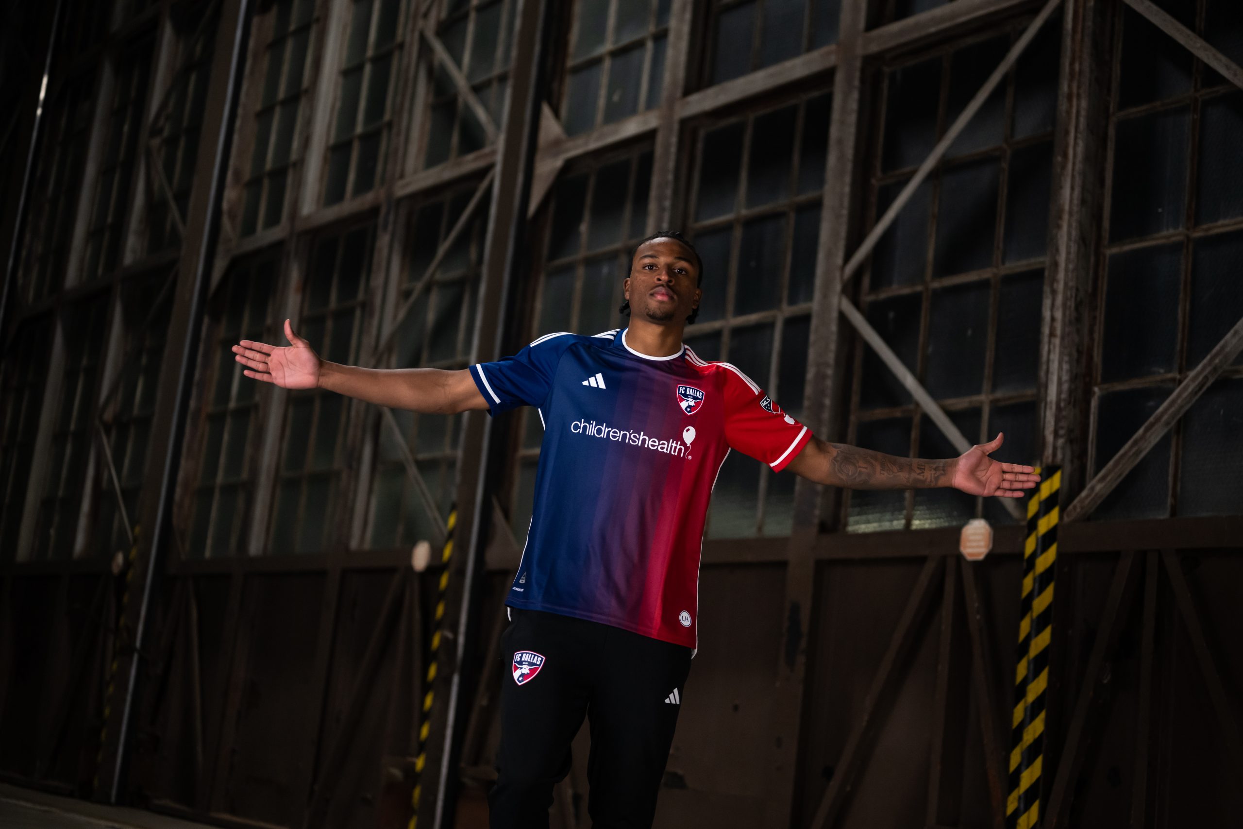 FC Dallas launched its Afterburner kit worn by Dante Sealy. (Courtesy FC Dallas)