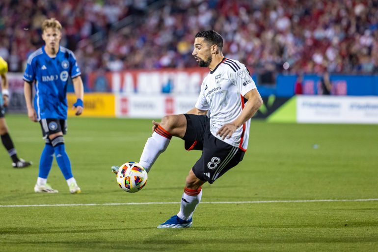Sebastian Lletget takes on CF Montreal, March 2, 2024. (Matt Visinsky, 3rd Degree)