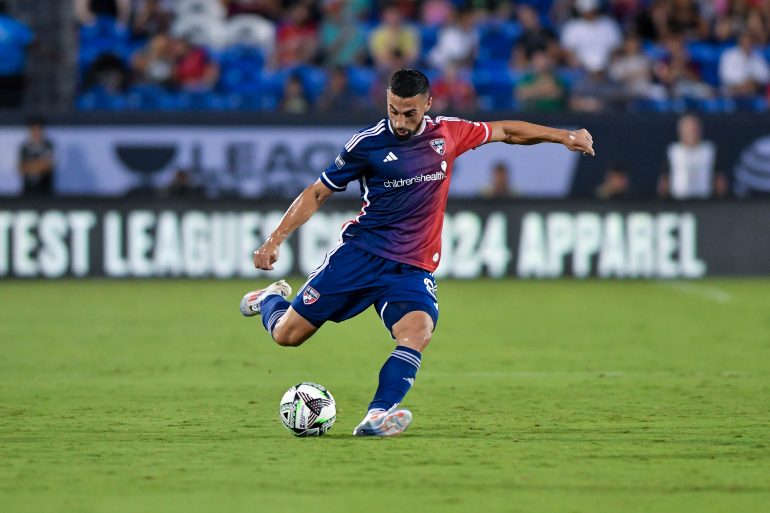 Sebastian Lletget (8) crosses the ball in the Leagues Cup match against FC Juárez at Toyota Stadium on Wednesday, July 31, 2024. (Daniel McCullough, 3rd Degree)