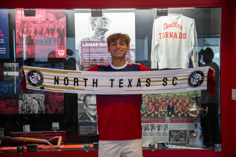 Jaidyn Contreras signs with North Texas SC. (Courtesy North Texas SC)