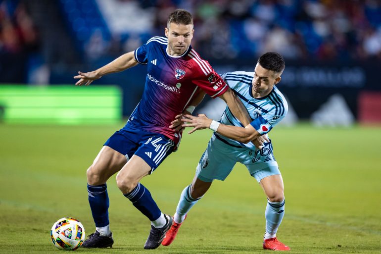 Asier Illarramendi shields off a defender against Sporting KC in the 2024 season final, October 19, 2024. (Matt Visinsky, 3rd Degree)