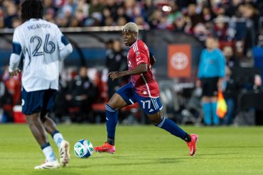 Bernard Kamungo takes on the Vancouver Whitecaps, March 15, 2025. (Matt Visinsky, 3rd Degree)