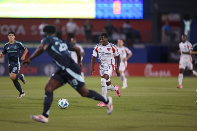 Anderson Julio charges up field against the Seattle Sounders, April 12, 2025. (Courtesy FC Dallas)
