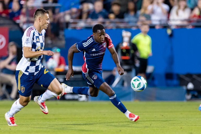 Anderson Julio drives through the RSL defense, May 10, 2025. (Matt Visinsky, 3rd Degree)