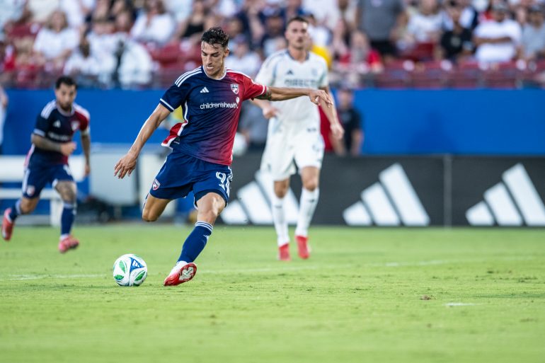Petar Musa shoots and scored against San Diego San Diego FC, June 28, 2025. (Courtesy Mike Brooks)