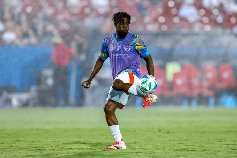 Louicius Deedson juggles at halftime of the FC Dallas game against LAFC, August 23, 2025. (Matt Visinsky, 3rd Degree)