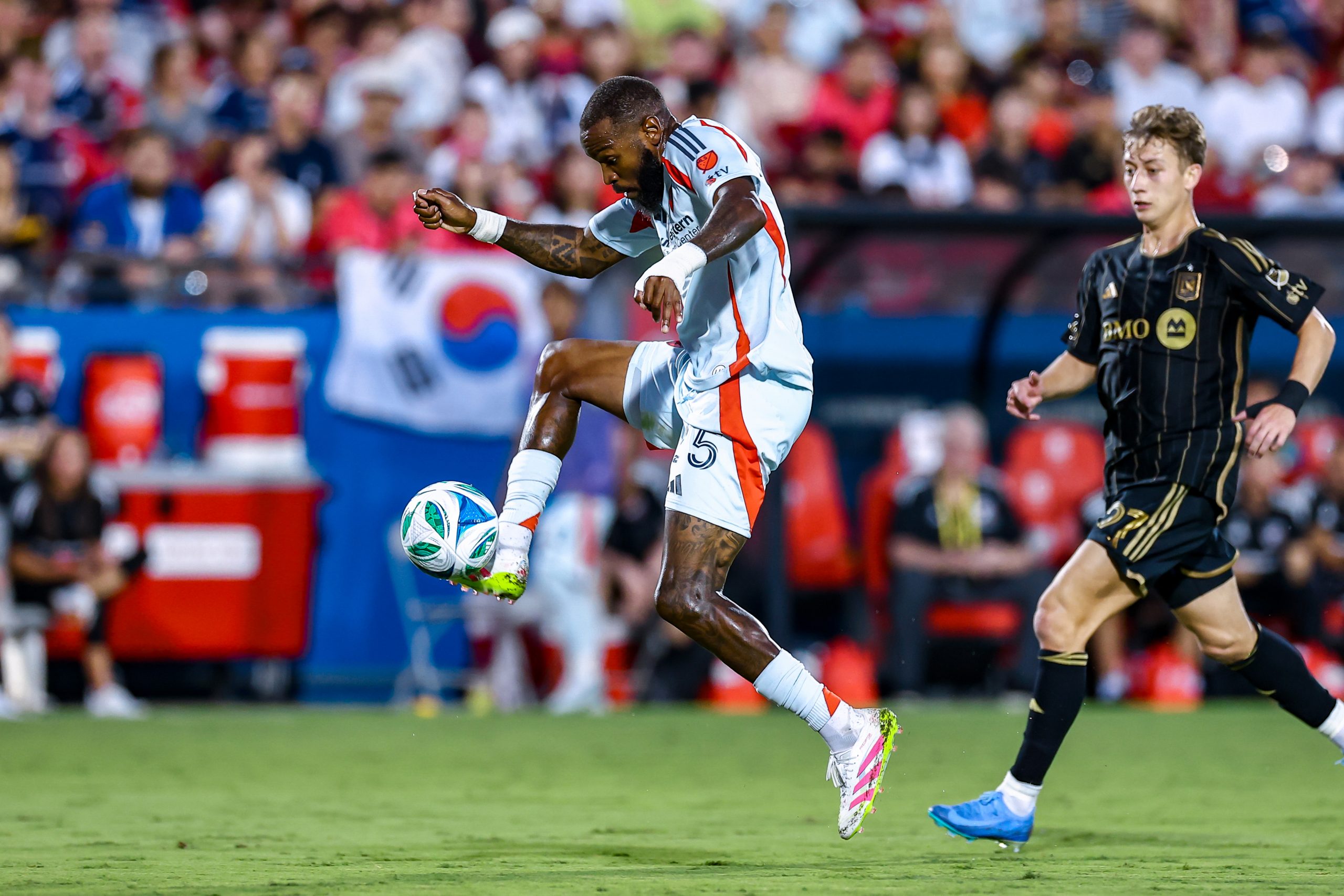 Sebastien Ibeagha takes a touch against LAFC, August 23, 2025. (Matt Visinsky, 3rd Degree)