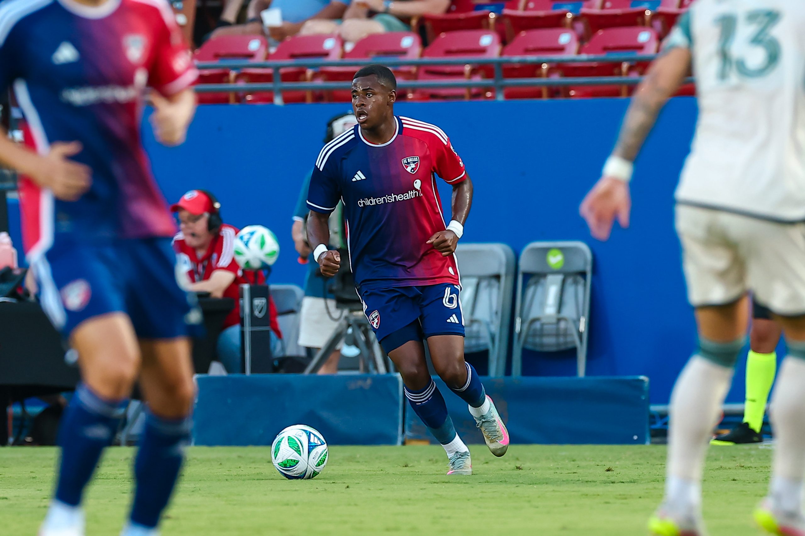 Patrickson Delgado looks for help against Portland Timbers, August 9, 2025. (Matt Visinsky, 3rd Degree)