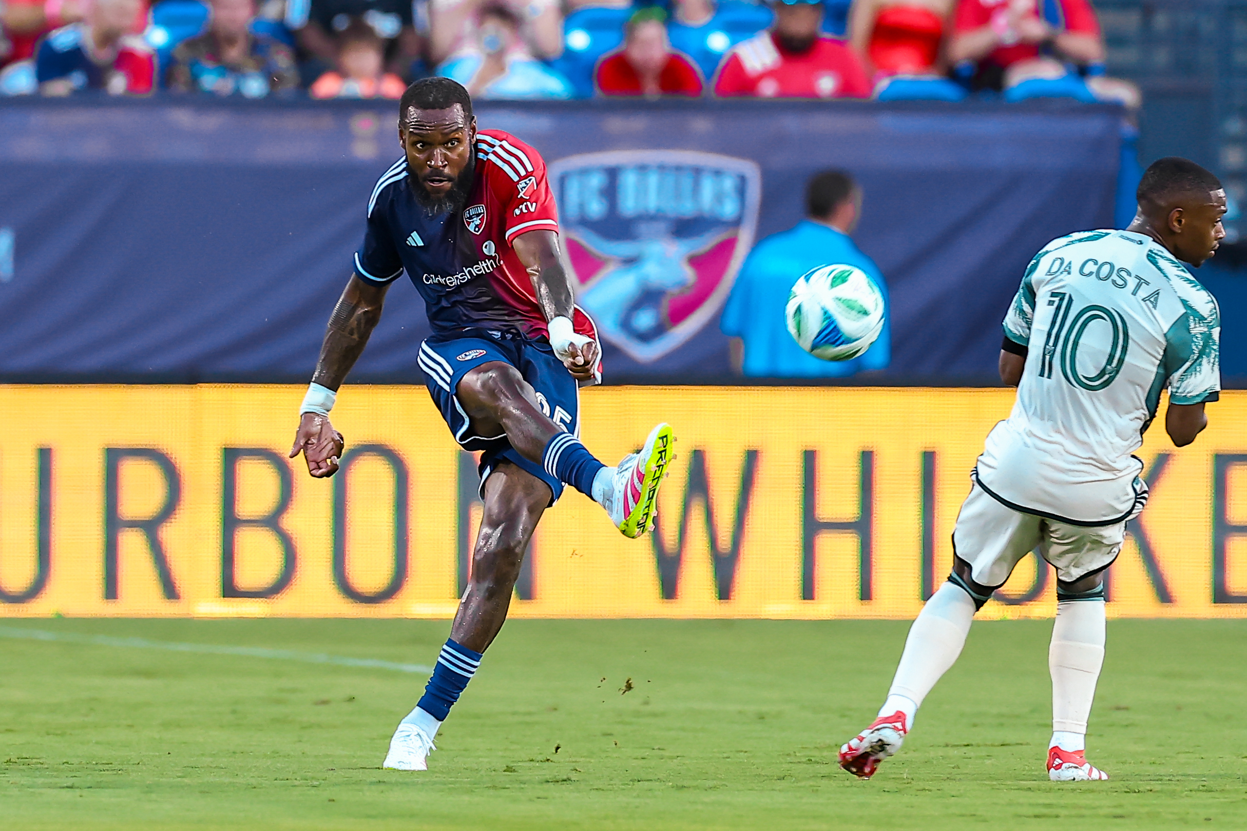 Sebastien Ibeagha plays a long pass against Portland Timbers, August 9, 2025. (Matt Visinsky, 3rd Degree)
