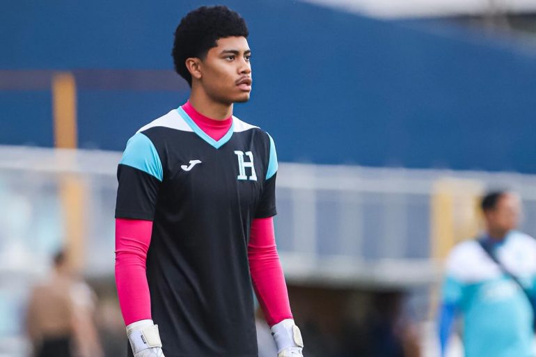 Josue Fuentes with Honduras U17s in 2024.