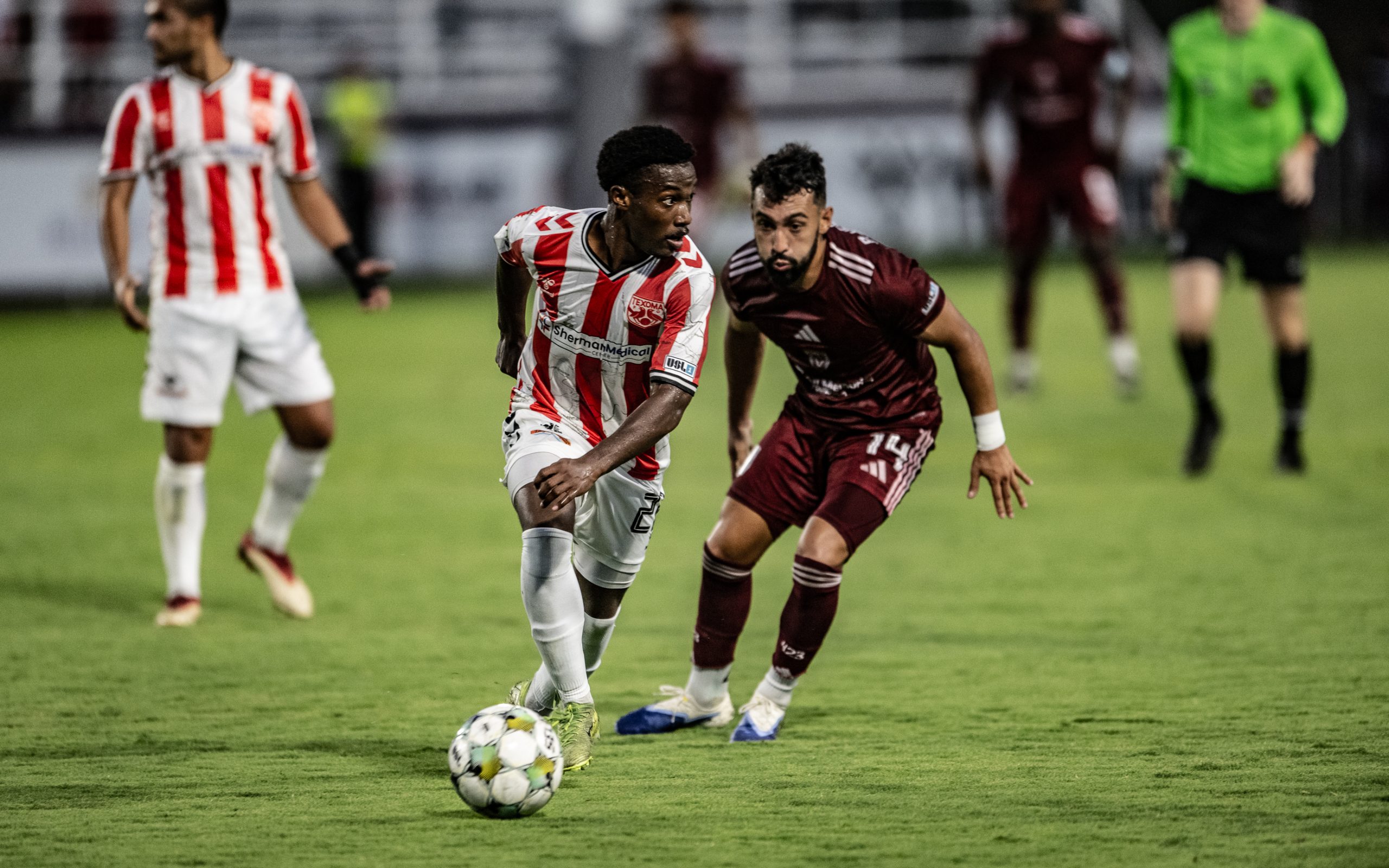 Will Perkins (22) looks for a teammate as Texoma FC takes Chattanooga Red Wolves, August 16, 2025. (Mike Brooks, 3rd Degree)