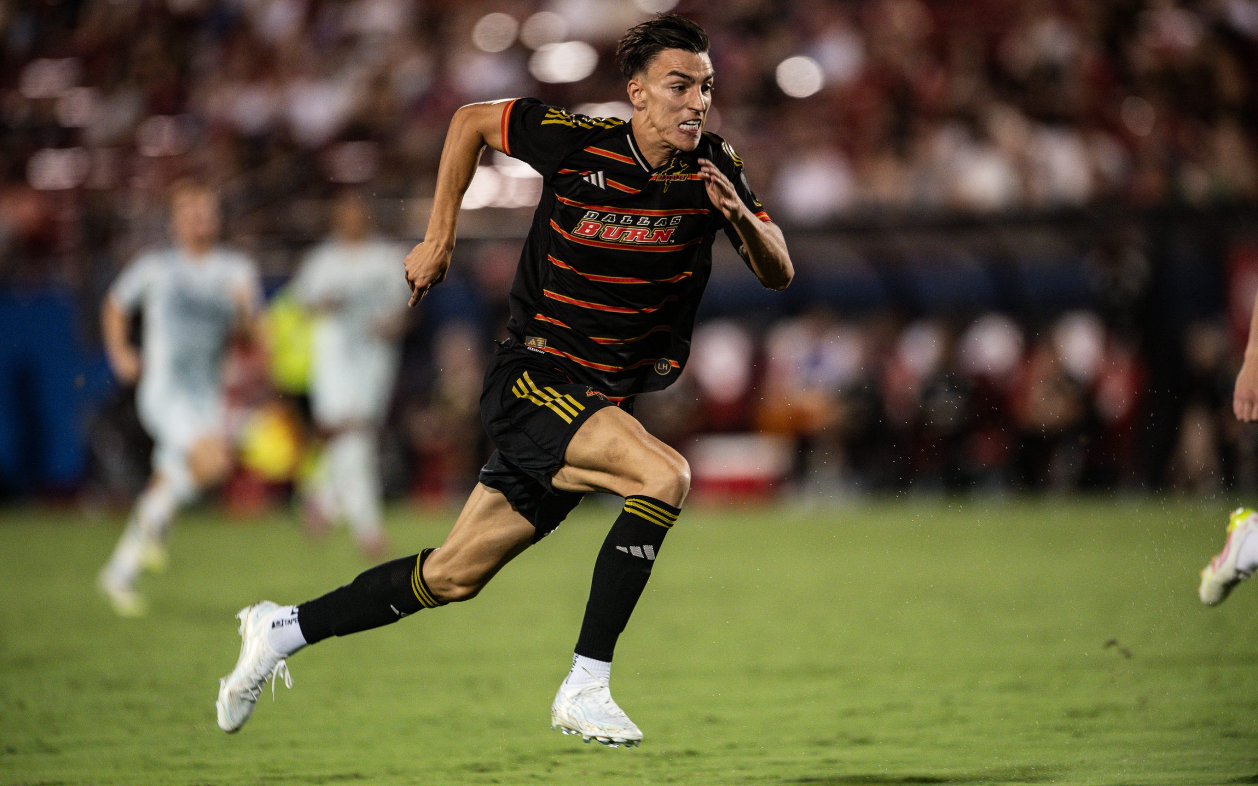Petar Musa charges for the ball against Colorado Rapids, Sept 20, 2025. (Mike Brooks, 3rd Degree)
