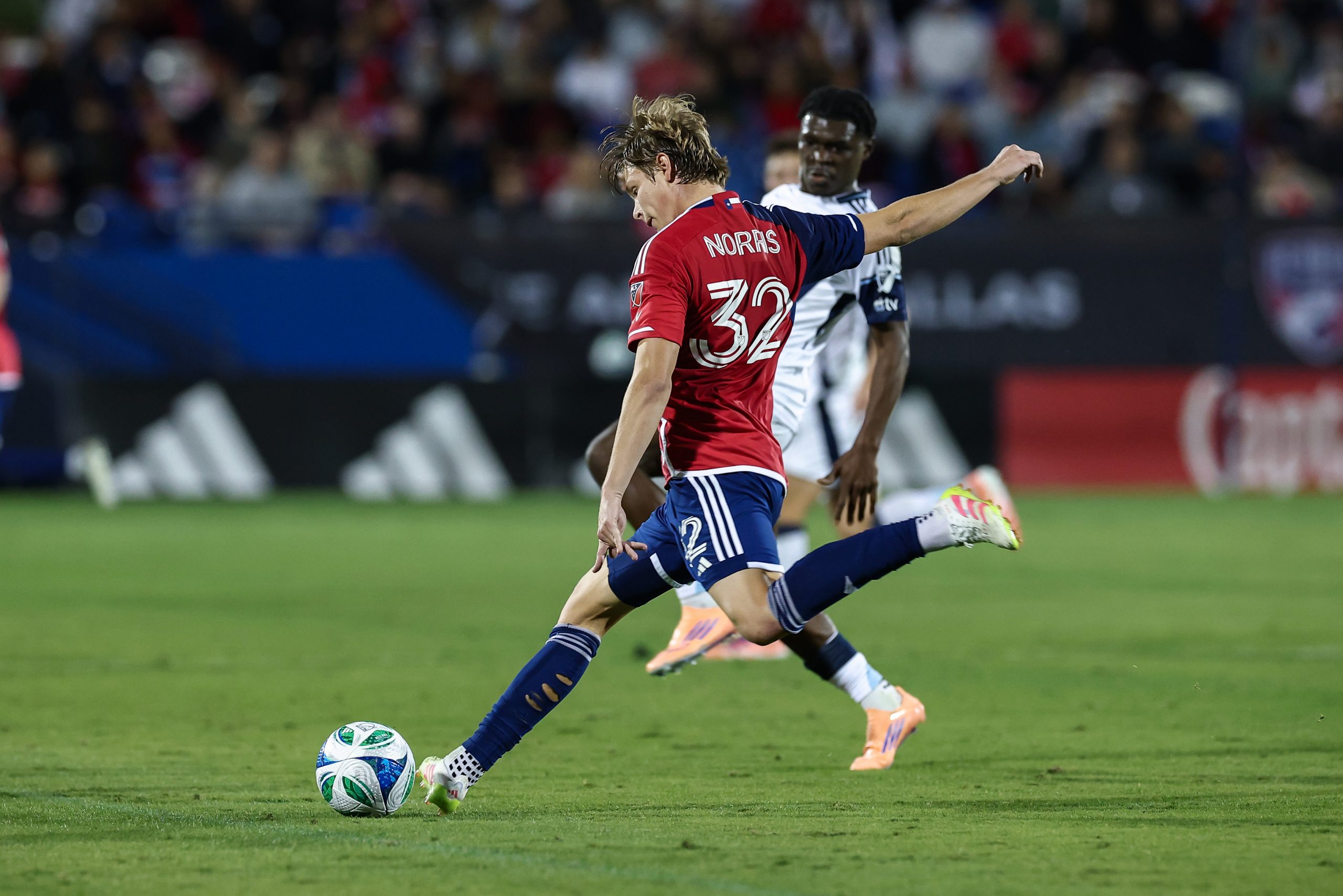 Nolan Norris plays an outlet pass against the Vancouver Whitecaps in the MLS Cup Playoff game 2, November 1, 2025. (Matt Visinsky, 3rd Degree)
