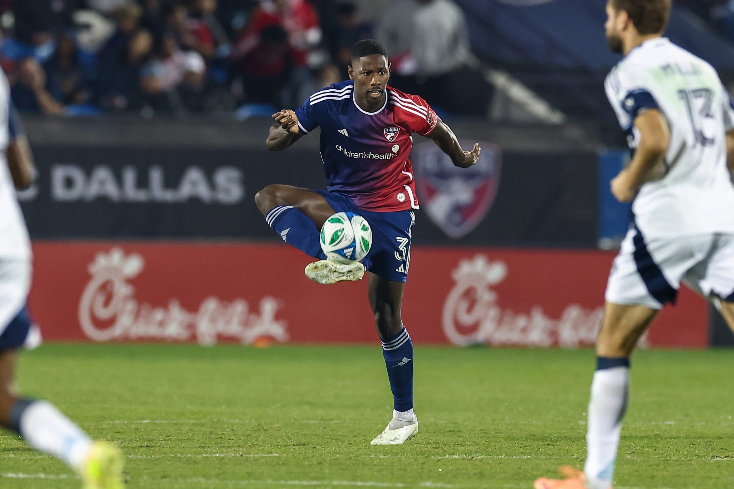 Osaze Urhoghide brings the ball down against the Vancouver Whitecaps in the MLS Cup Playoff game 2, November 1, 2025. (Matt Visinsky, 3rd Degree)