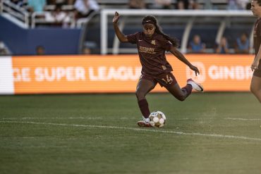 Chioma Ubogagu takes a free kick (and scores) against Lexington FC, December 20, 2025. (Mike Brooks, 3rd Degree)