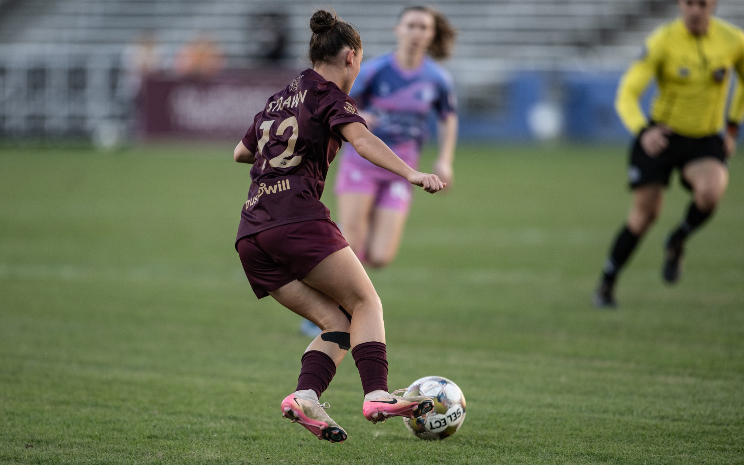 Sealey Strawn cuts back against Lexington FC, December 20, 2025. (Mike Brooks, 3rd Degree)