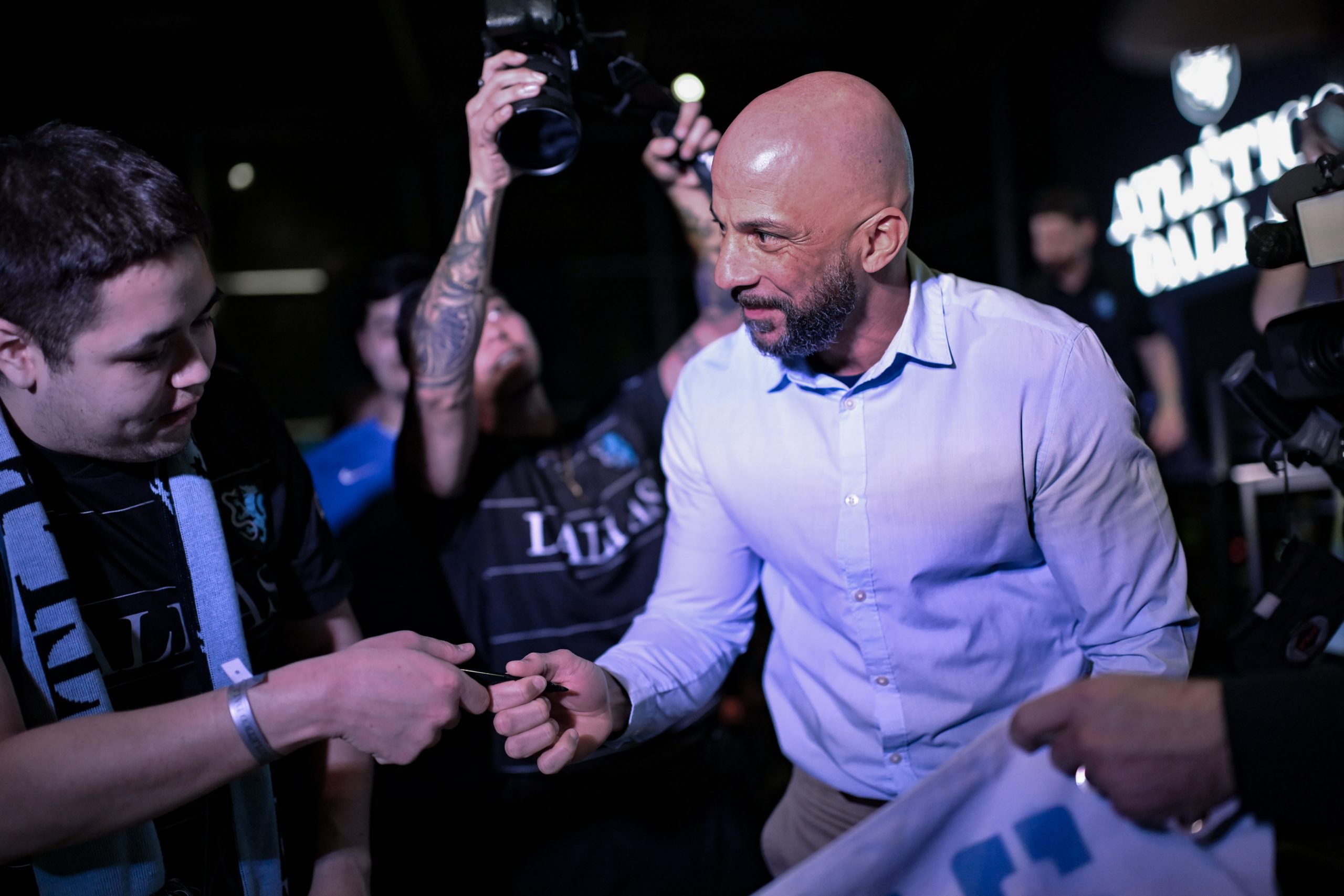 Atletico Dallas Peter Luccin introduction