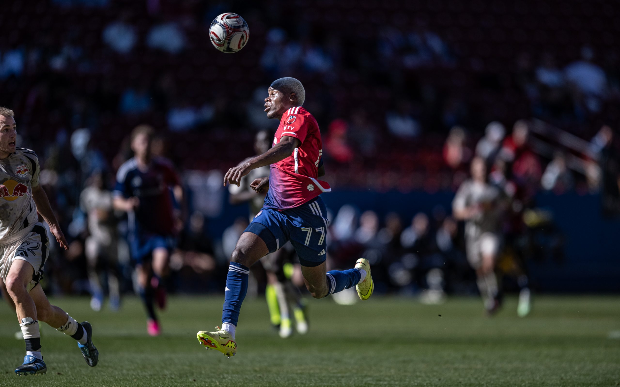 Bernie Kamungo heads the ball in an FC Dallas preseason game against New York Red Bulls, February 7, 2026. (Mike Brooks, 3rd Degree)