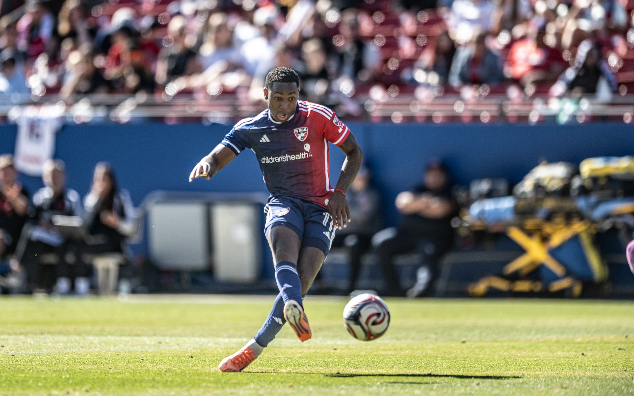 Anderson Julio takes a shot in an FC Dallas preseason game against New York Red Bulls, February 7, 2026. (Mike Brooks, 3rd Degree)