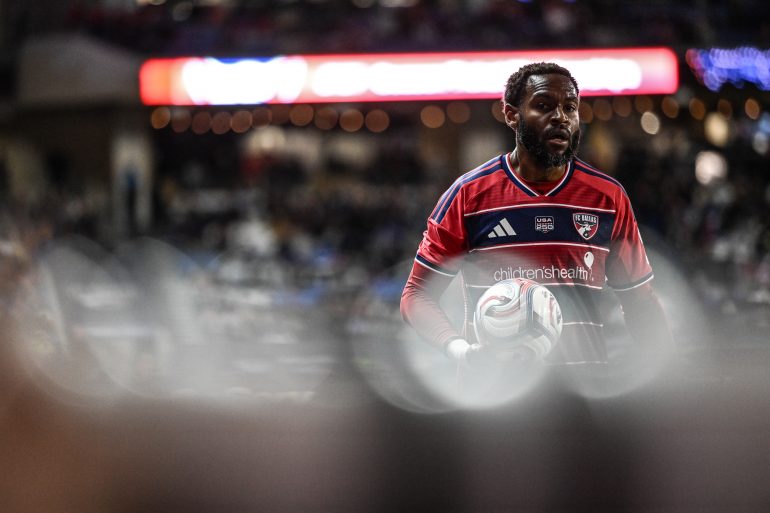 Sebastien Ibeagha prepares to take a throw in against Toronto FC, February 21, 2026. (Mike Brooks, 3rd Degree)