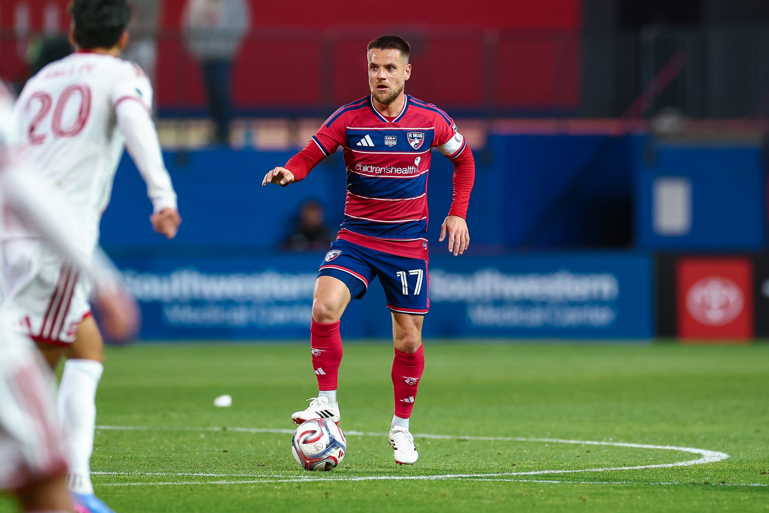 Ramiro surveys the opposition against Toronto FC, February 21, 2026. (Matthew Visinsky, 3rd Degree)