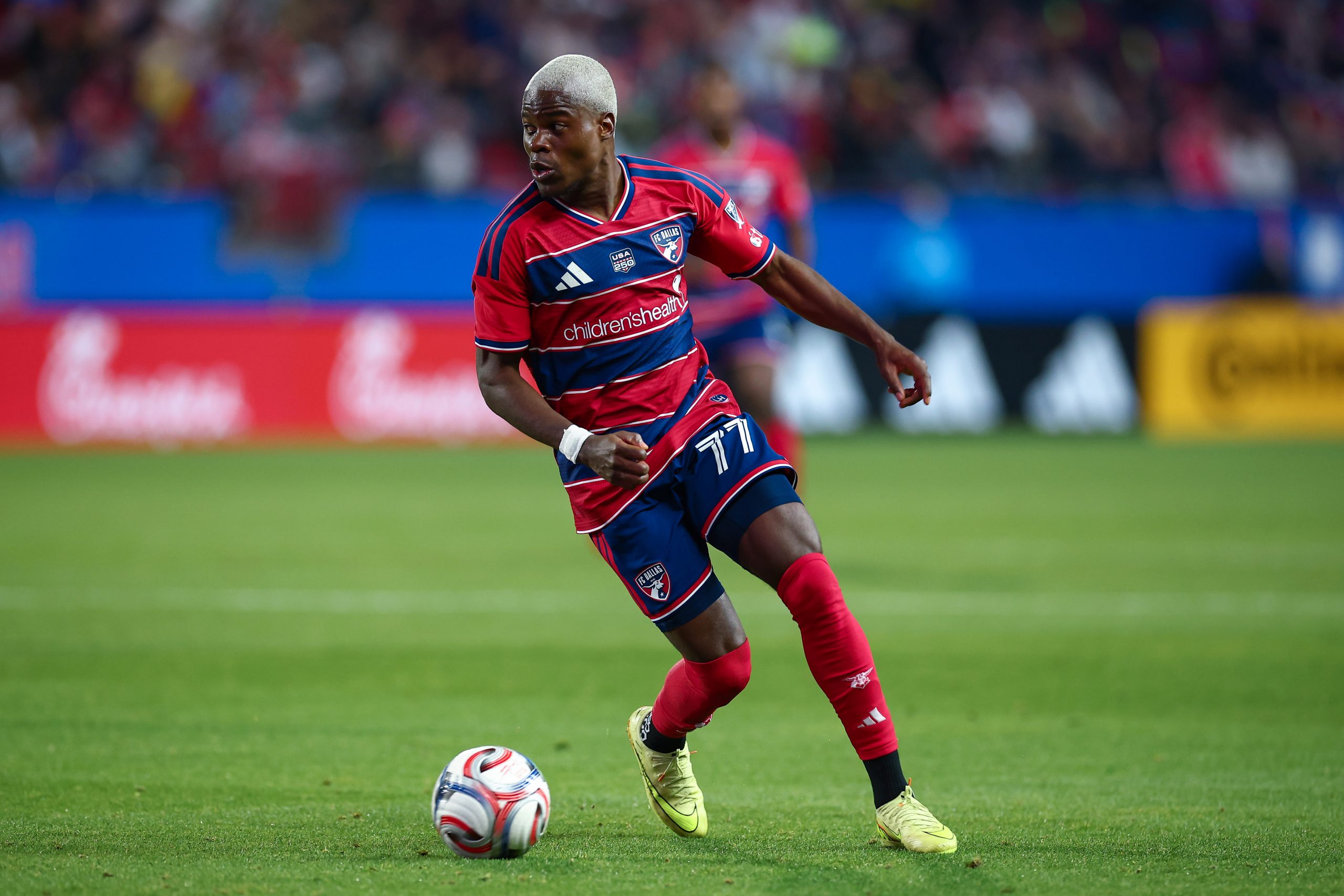 Bernie Kamungo looks inside against Toronto FC, February 21, 2026. (Matthew Visinsky, 3rd Degree)