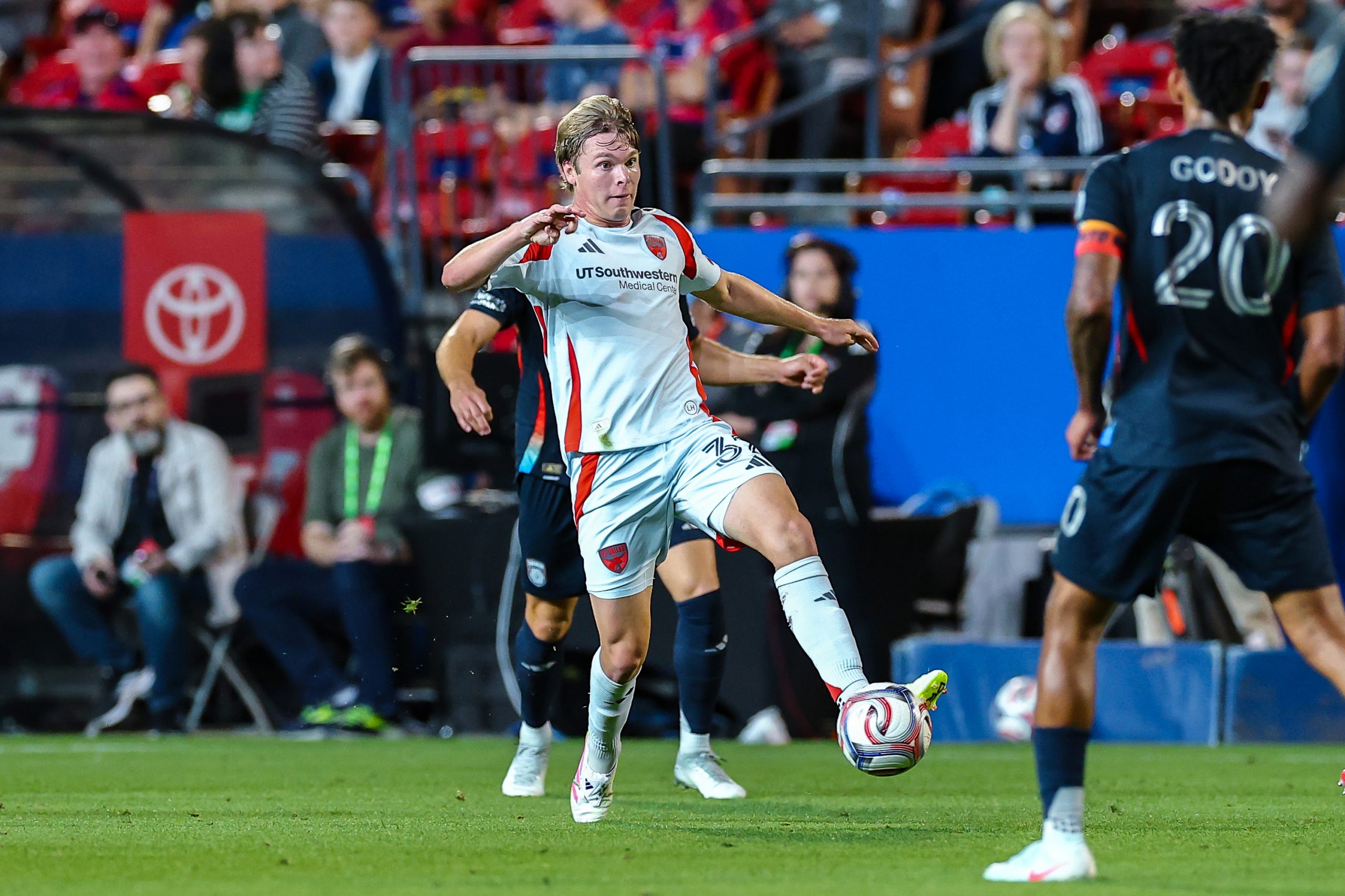 Nolan Norris settles the ball during the FC Dallas game against San Diego FC, March 14, 2026. (Matt Visinsky, 3rd Degree)