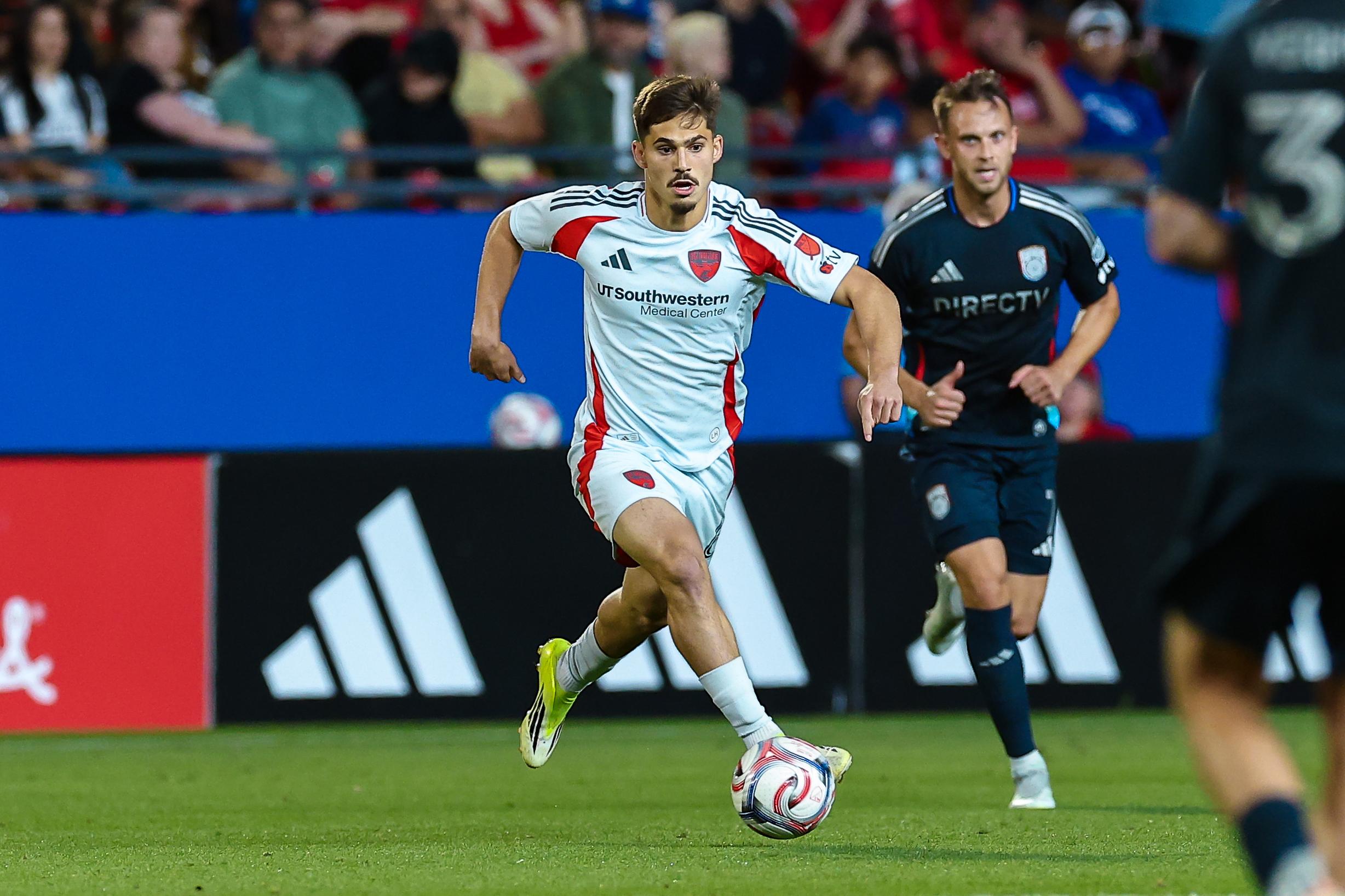 Ran Binyamin dribbles up field during the FC Dallas game against San Diego FC, March 14, 2026. (Matt Visinsky, 3rd Degree)