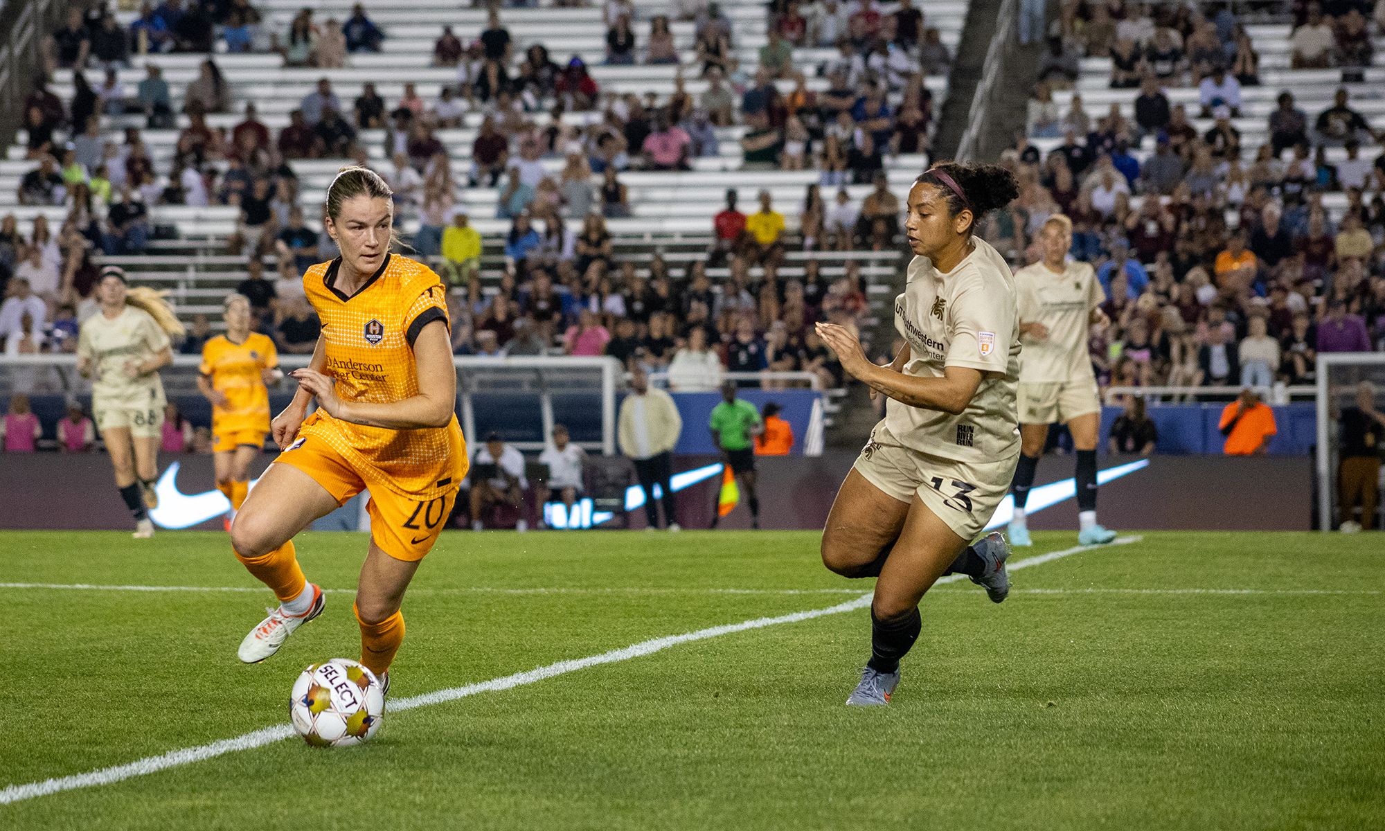 Cyera Hintzen (13) defends against the Houston Dash, February 28, 2026. (Beth Spicer, 3rd Degree)