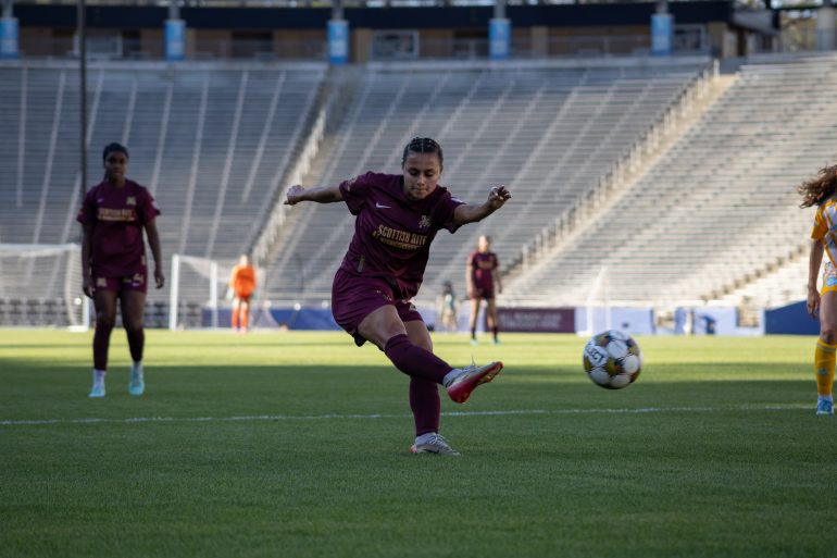 Camryn Lancaster shoots for goal in the Dallas Trinity game against Sporting JAX, March 22, 2026. (Beth Spicer, 3rd Degree)