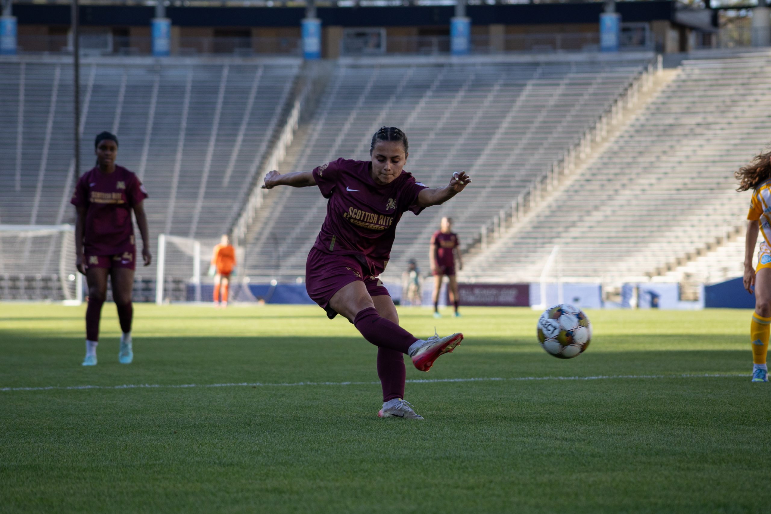 Camryn Lancaster shoots for goal in the Dallas Trinity game against Sporting JAX, March 22, 2026. (Beth Spicer, 3rd Degree)