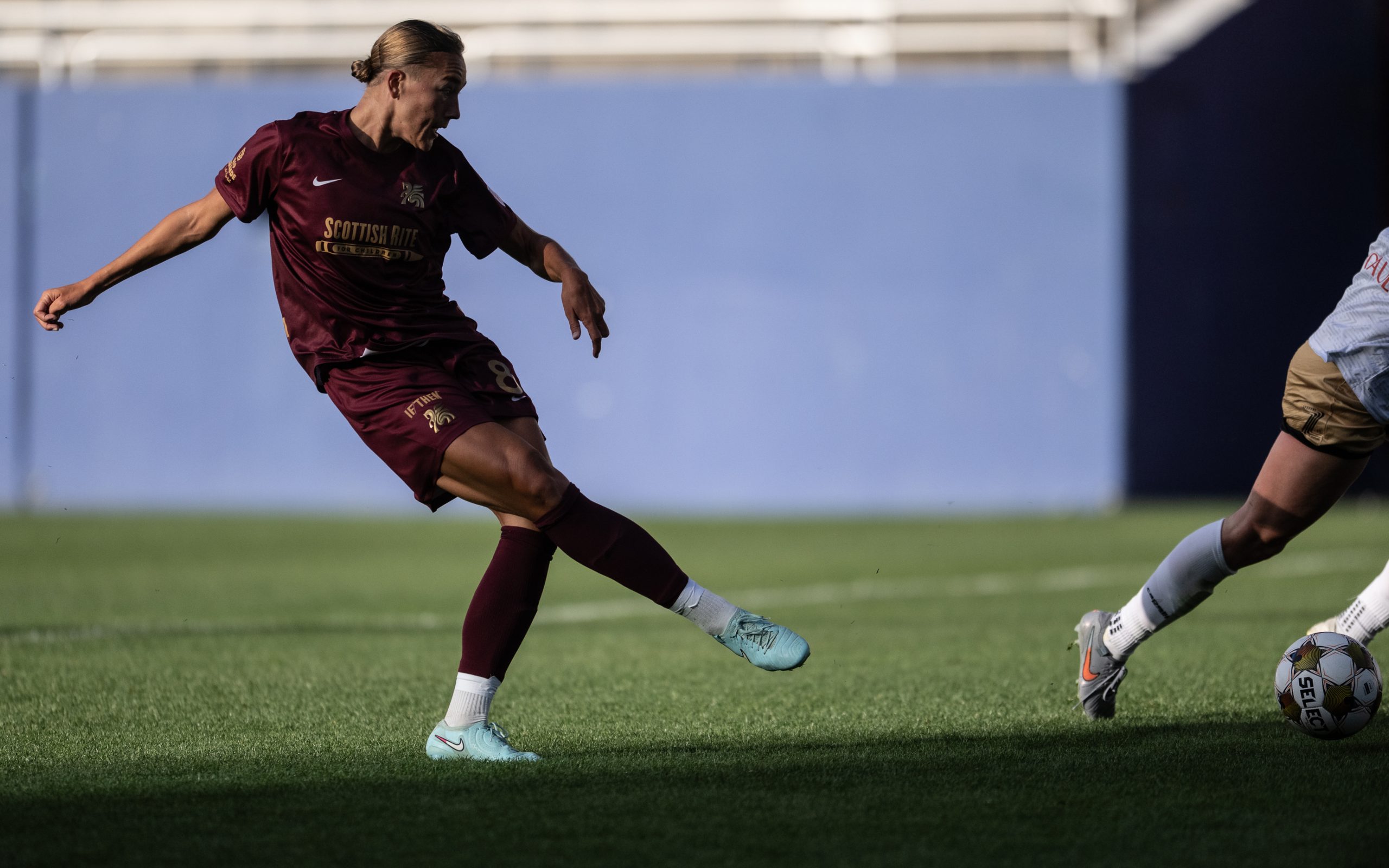 Jenny Danielsson scores the third goal in the 3-1 over Spokane Zephyr, April 4, 2025. (Mike Brooks, 3rd Degree)