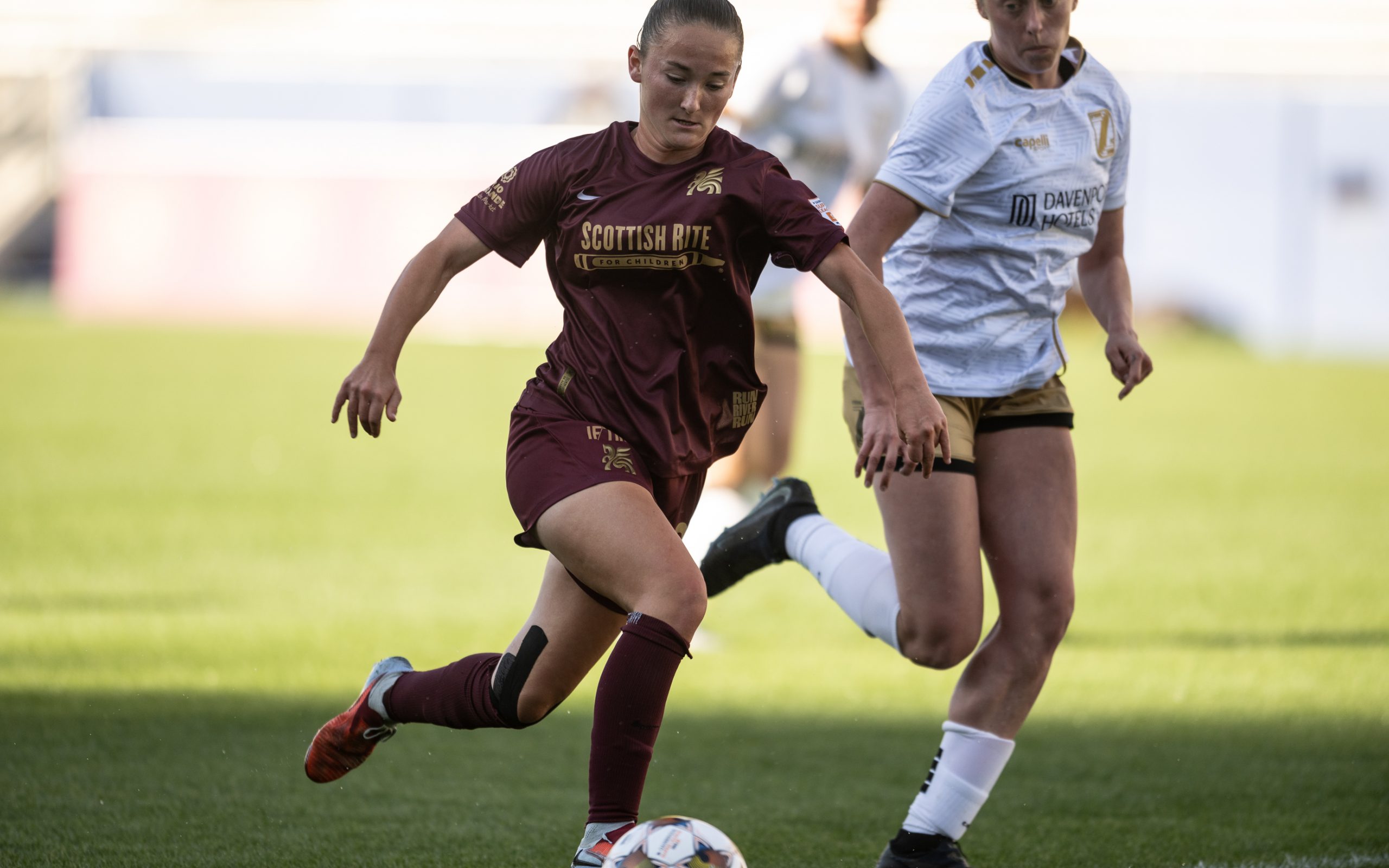 Sealy Strawn charges forward against Spokane Zephyr, April 4, 2025. (Mike Brooks, 3rd Degree)