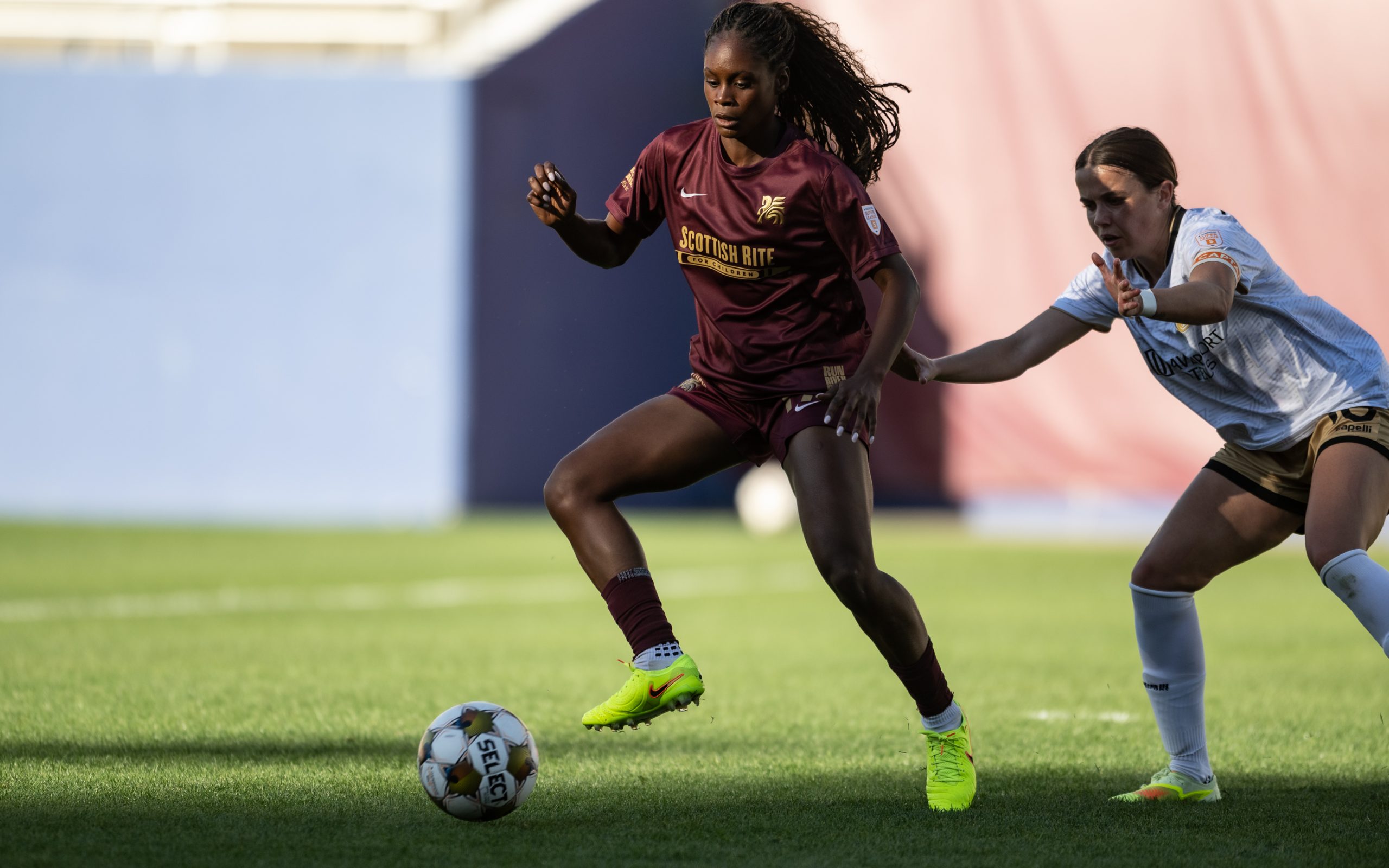 The newest Golden Girl, Jasmine Hamid, is on the ball against Spokane Zephyr, April 4, 2025. (Mike Brooks, 3rd Degree)