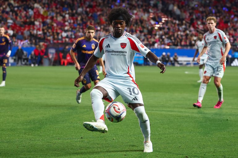 Santiago Moreno on the ball against LA Galaxy, April 18, 2026. (Matt Visinsky, 3rd Degree)