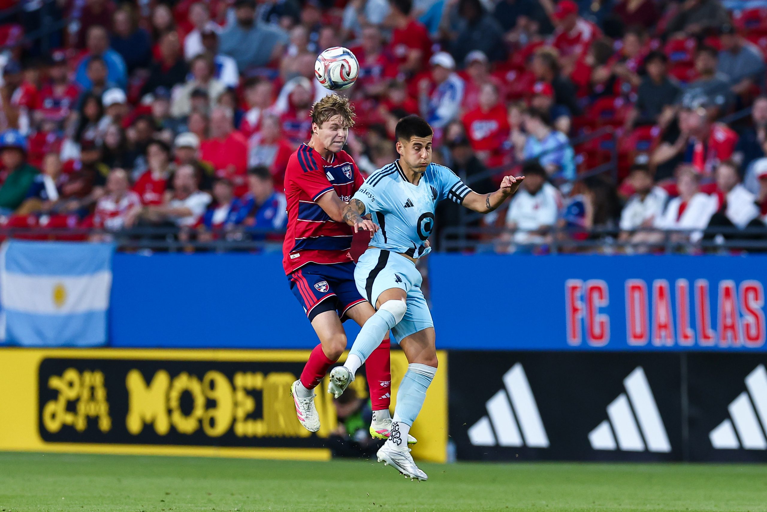 Nolan Norris wins a header Minnesota United, April 22, 2026. (Matt Visinsky, 3rd Degree)