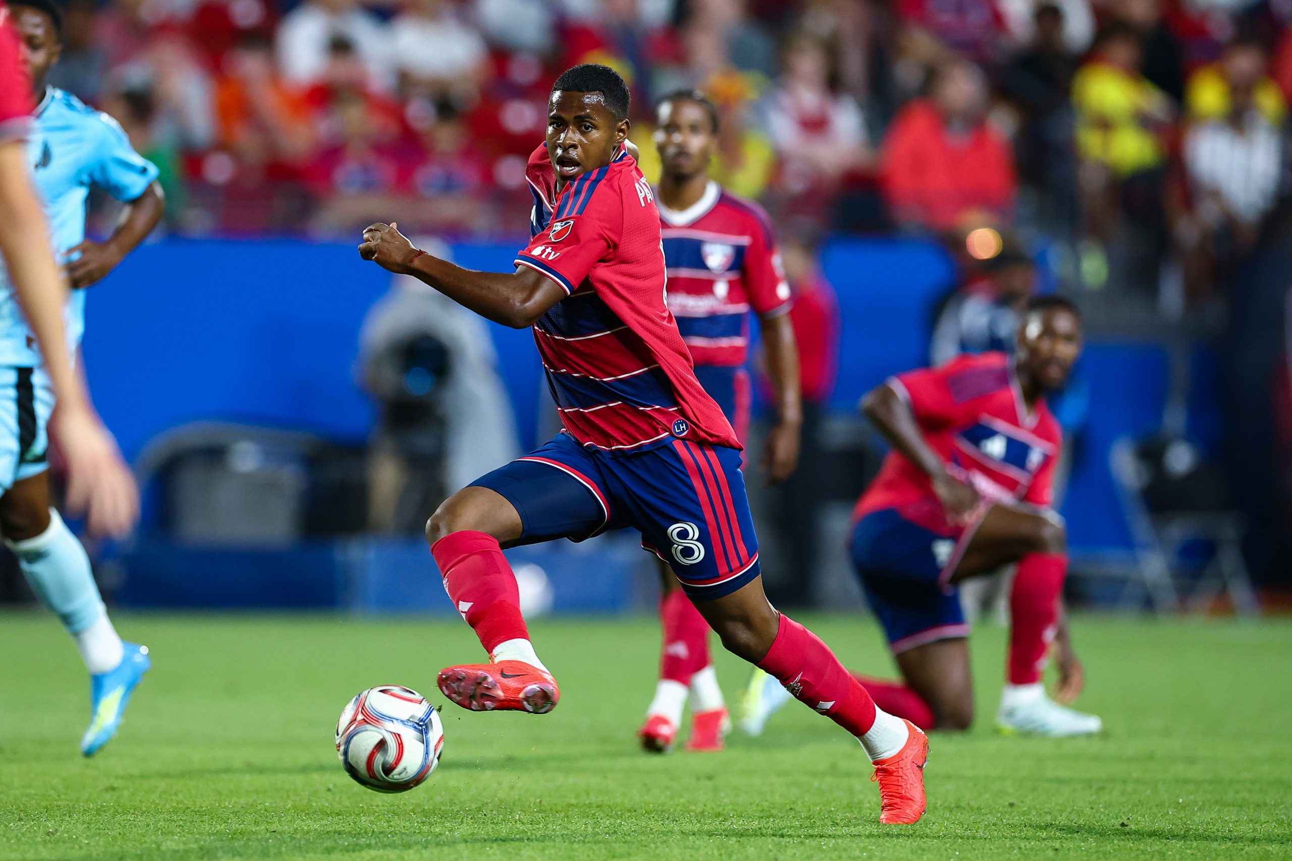 Patrickson Delgado looks for a gap in the Minnesota United defense, April 22, 2026. (Matt Visinsky, 3rd Degree)