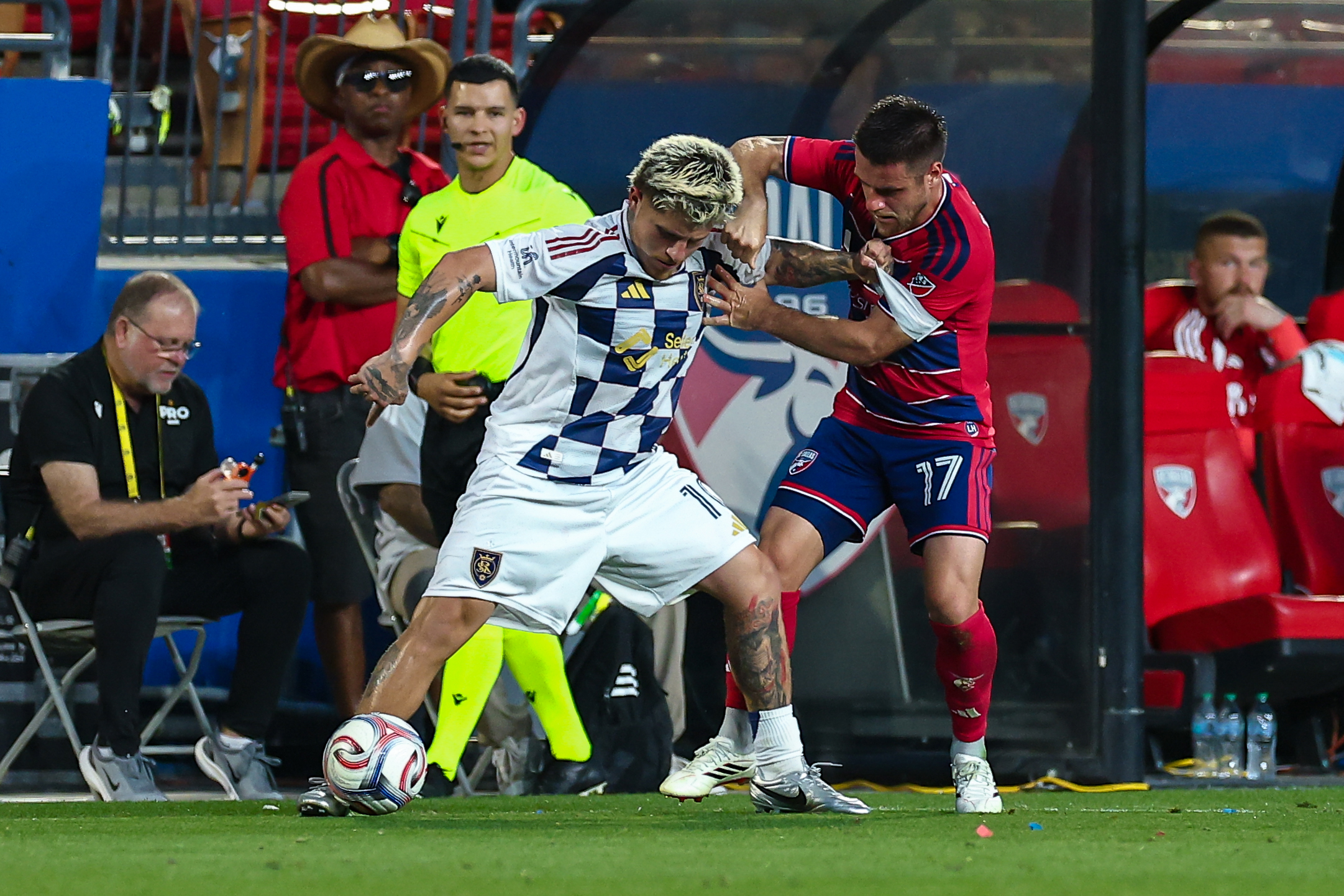 Ramiro (17) battles with Diego Lina (10) of Real Salt Lake, May 9, 2026. (Matt Visinsky, 3rd Degree)