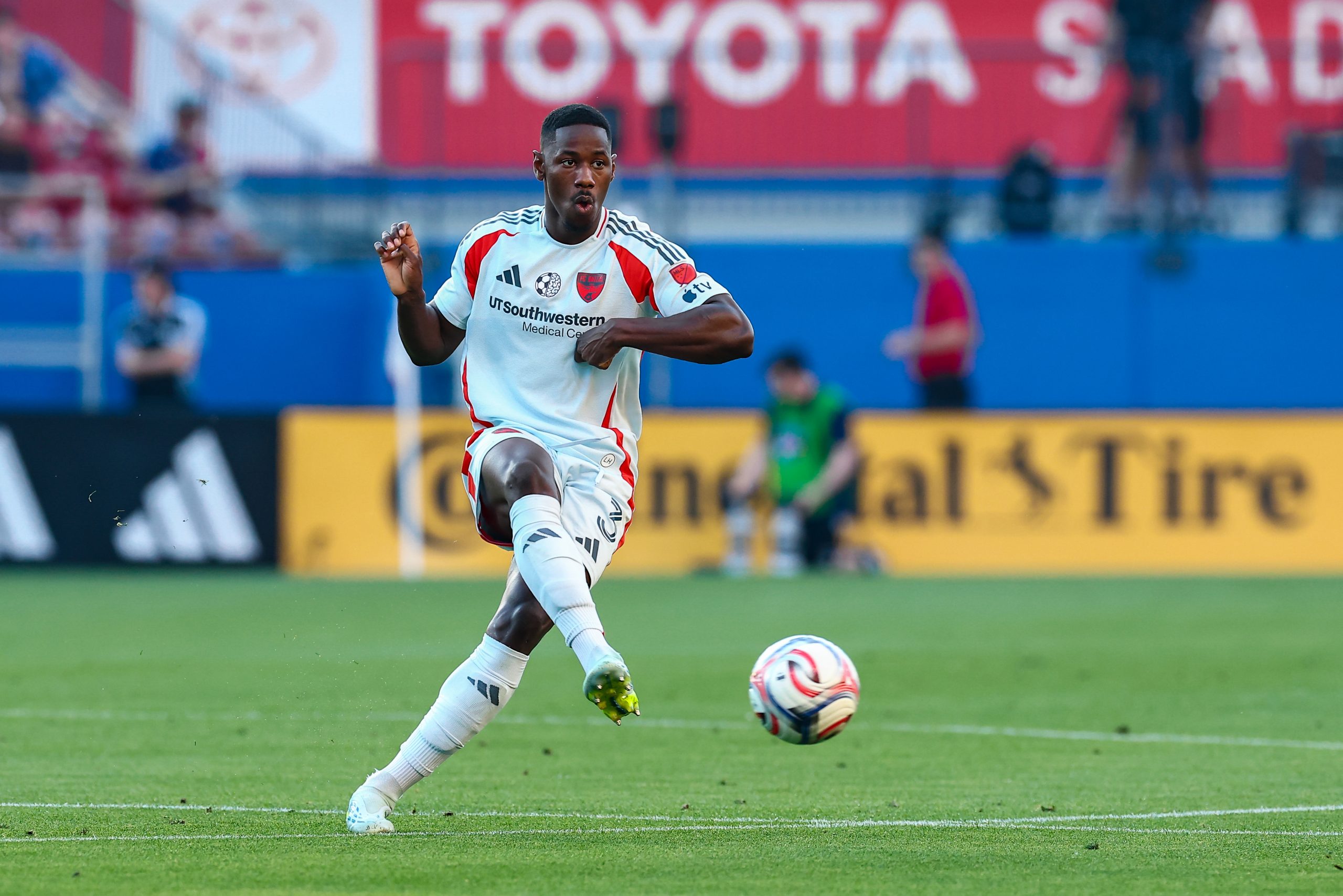 Osaze Urhoghide builds out of the back against the Vancouver Whitecaps, May 13, 2026. (Matt Visinsky, 3rd Degree)