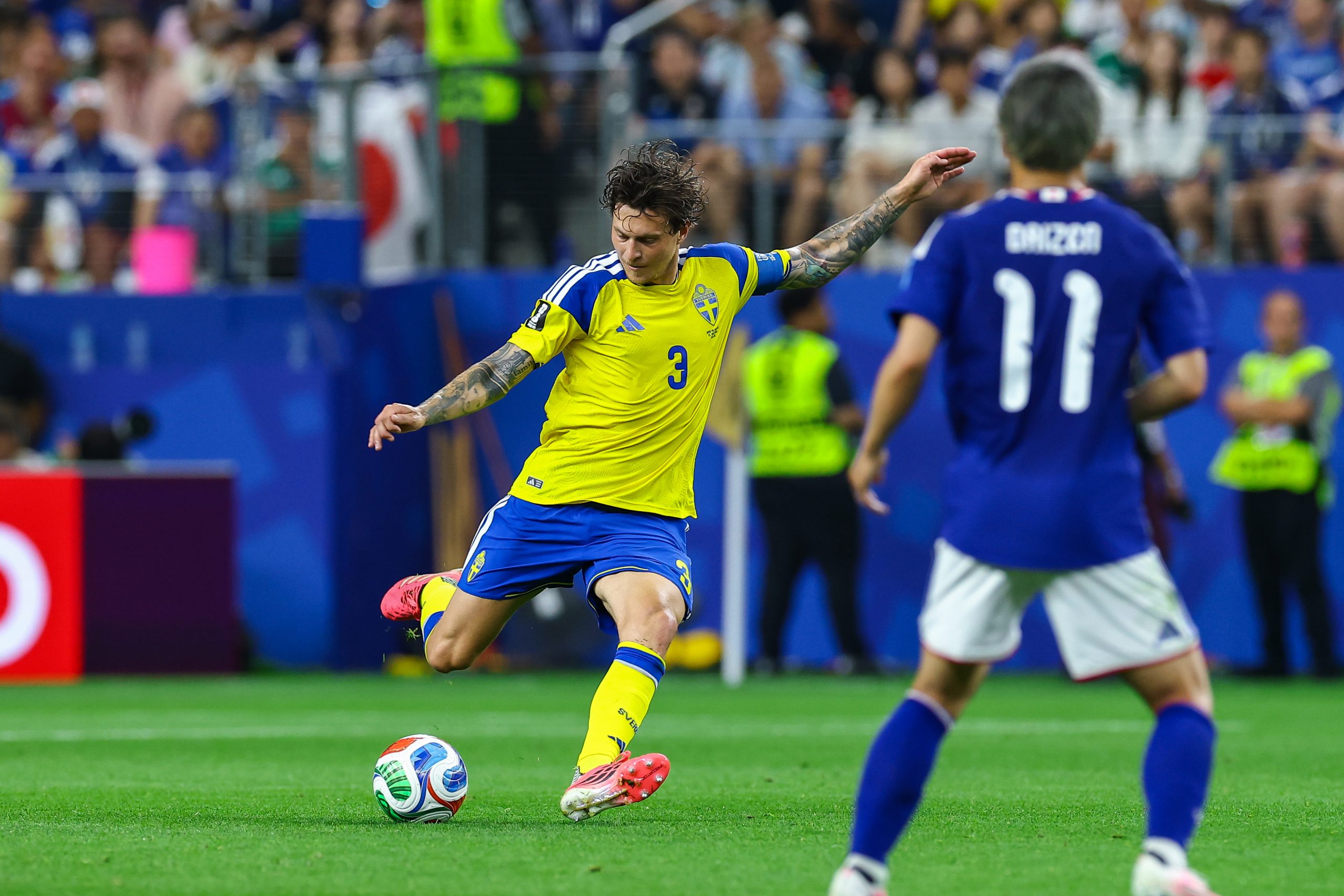 Victor Lindelöf (3) pulls the trigger on a shot. Japan vs Sweden, 2026 World Cup at Dallas Stadium, June 25, 2026. (Matt Visinsky, 3rd Degree)