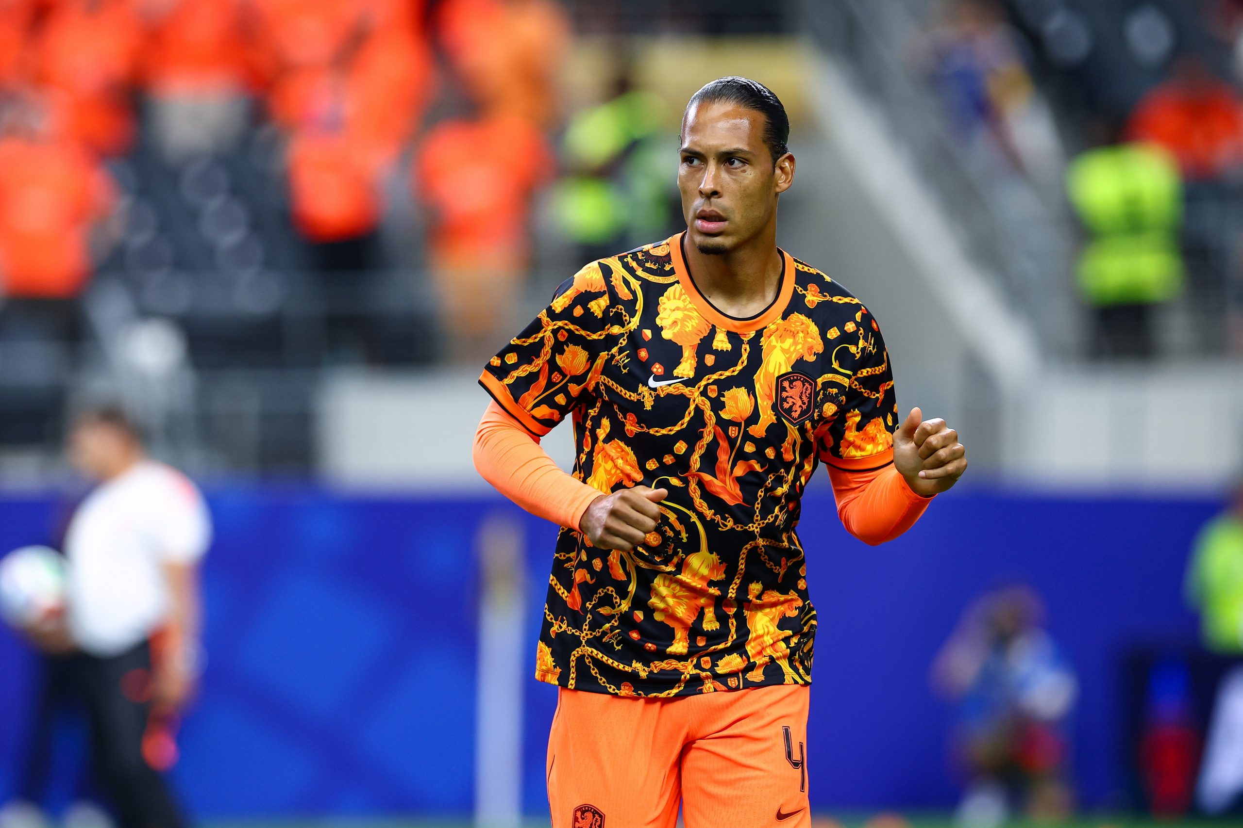 Virgil van Dijk warms up before Japan vs Netherlands, the opening game at "Dallas Stadium" during the 2026 World Cup, June 14, 2026. (Matt Visinsky, 3rd Degree)