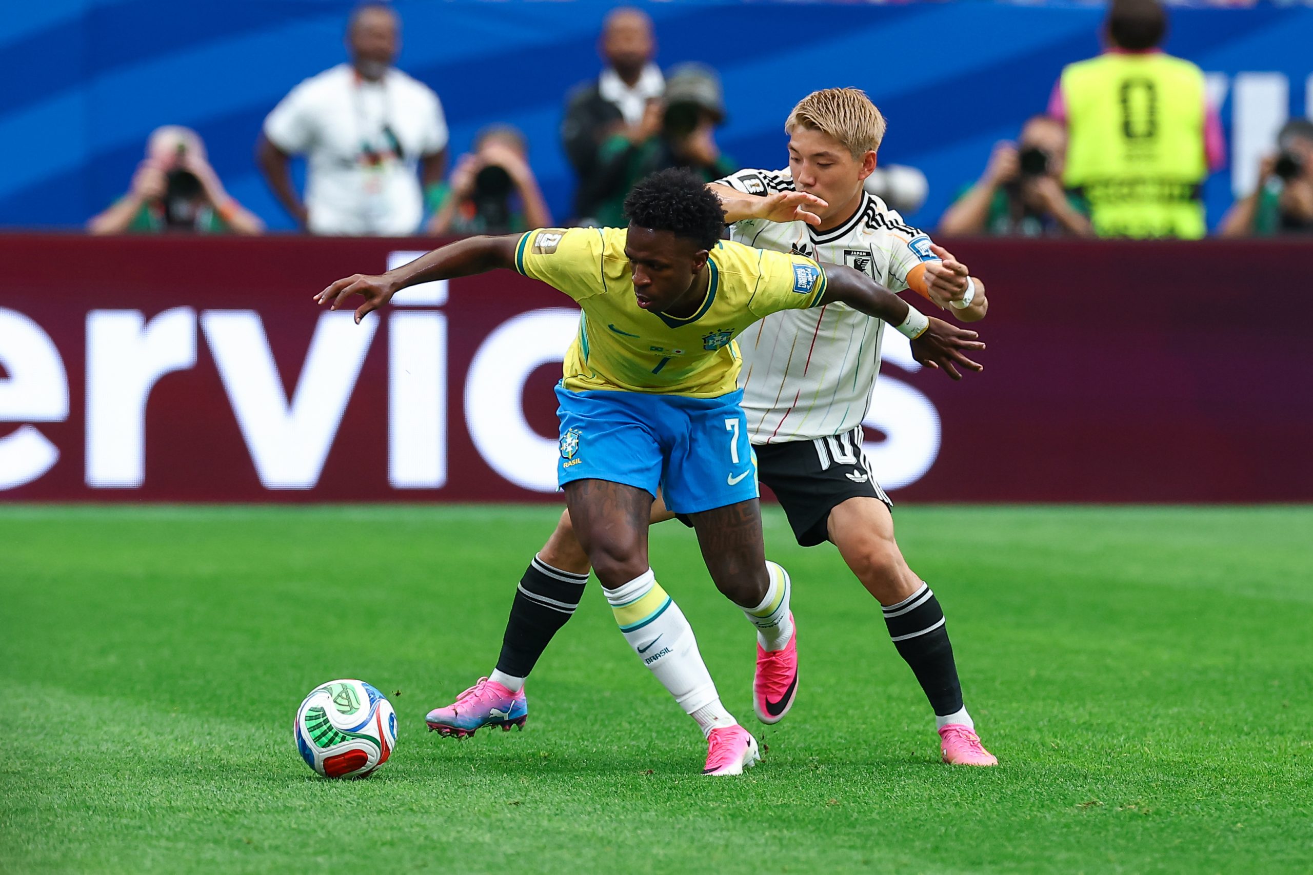 Vinícius Júnior (7) fights off Ritsu Dōan (10). Japan vs Brazil, 2026 World Cup, Dallas Stadium, June 27, 2026. (Matt Visinsky, 3rd Degree)