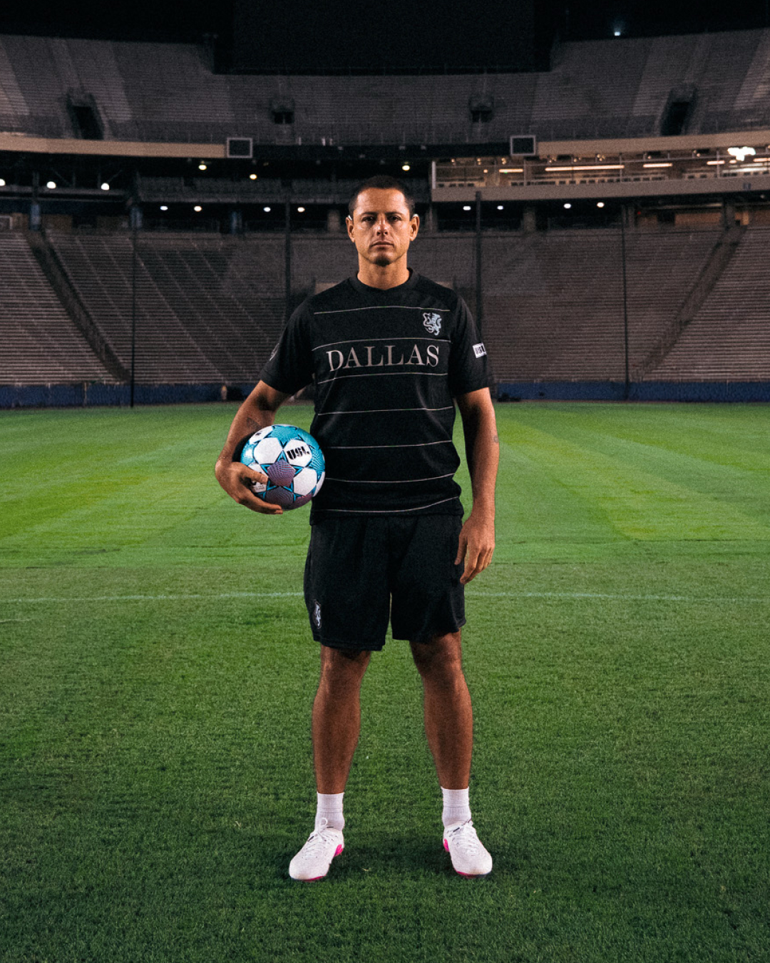 Javier "Chicharito" Hernández signs with Atlético Dallas. (Courtesy Atlético Dallas)